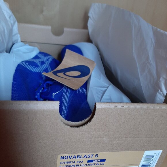 Sold Elsewhere: Mens Asics Novablast 5 size 10.5 neutral running shoes - Picture 4 of 10